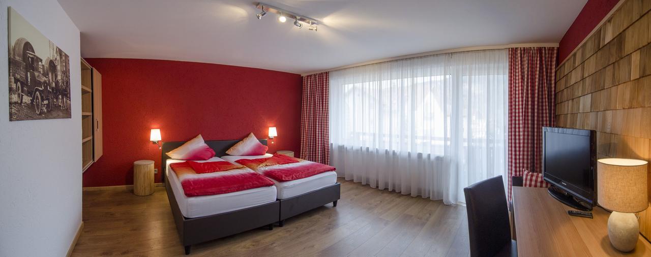 Brauereigasthof Adler Post Rettenberg Room photo